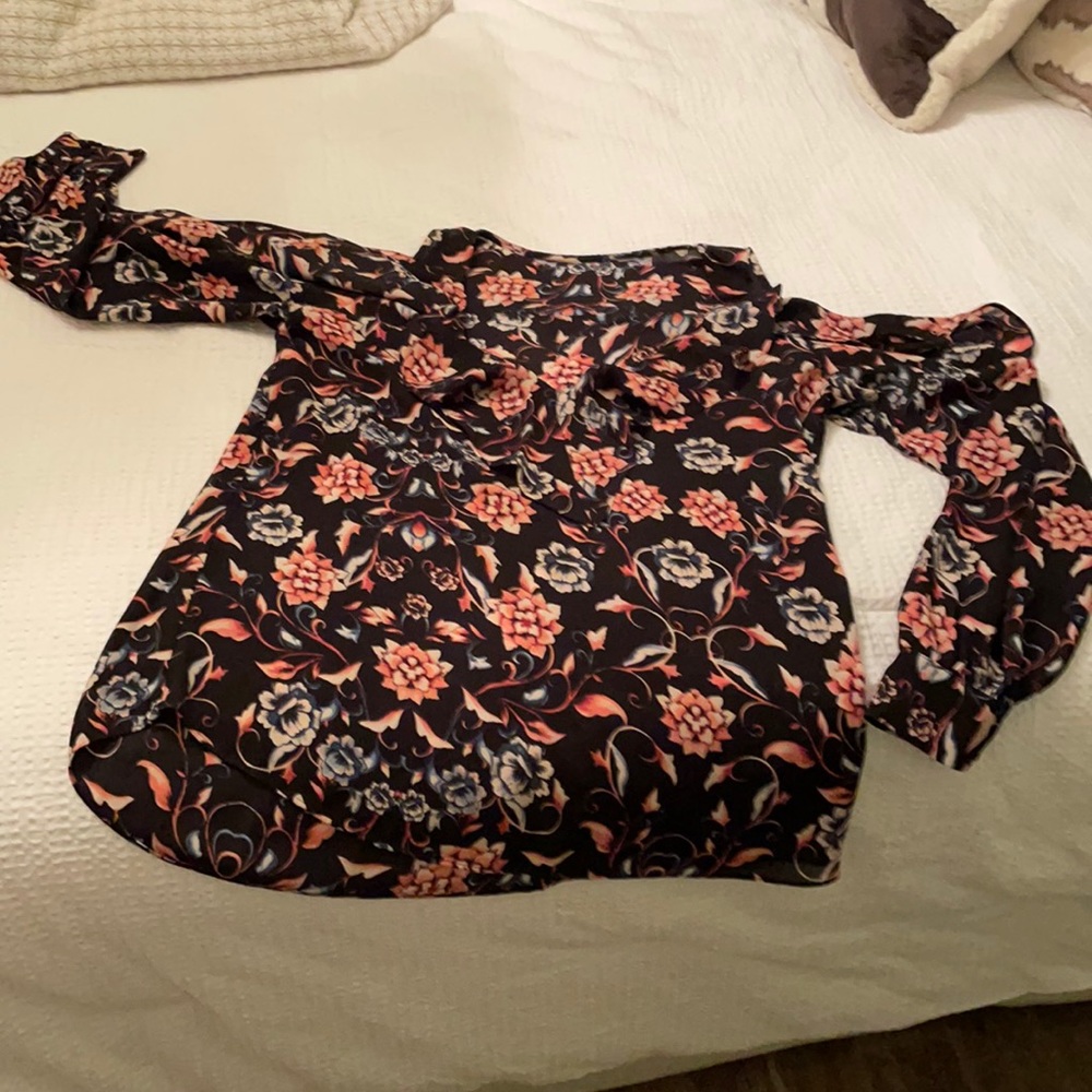 Cold-shoulder floral blouse